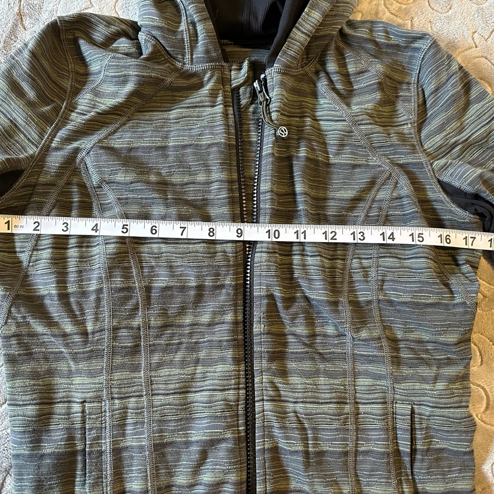 Lululemon Athletica Define Jacket Gray and Black - Picture 5 of 7